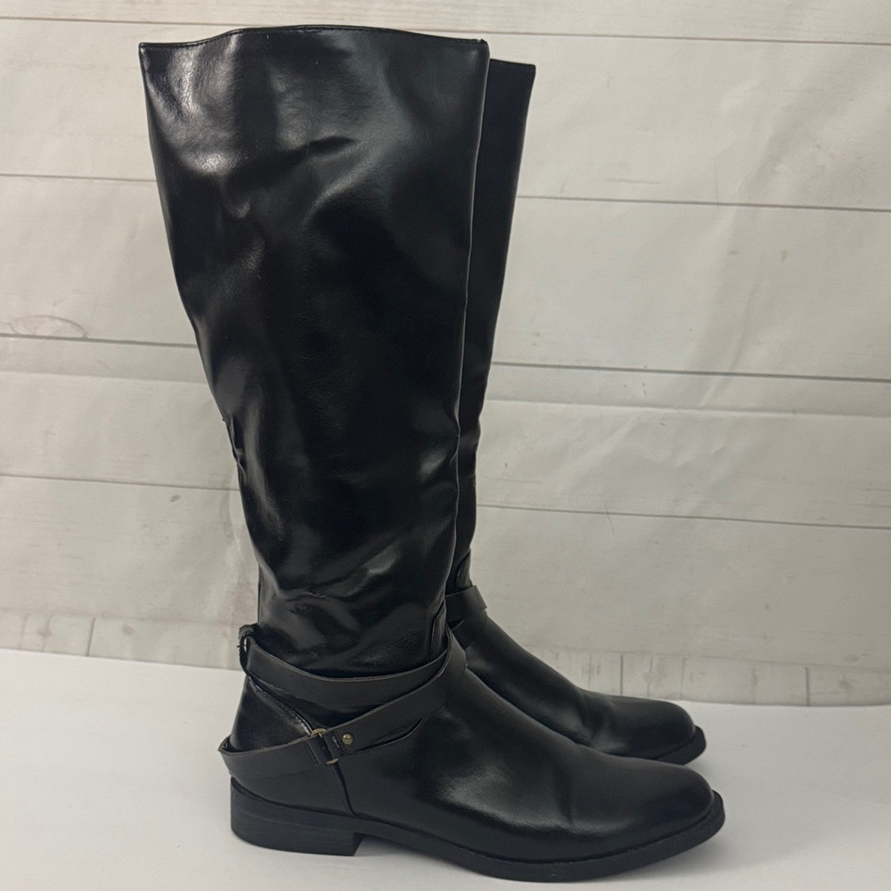 Chaps Size 7 Y2K Vegan Leather Black Riding Style Boots Flaw